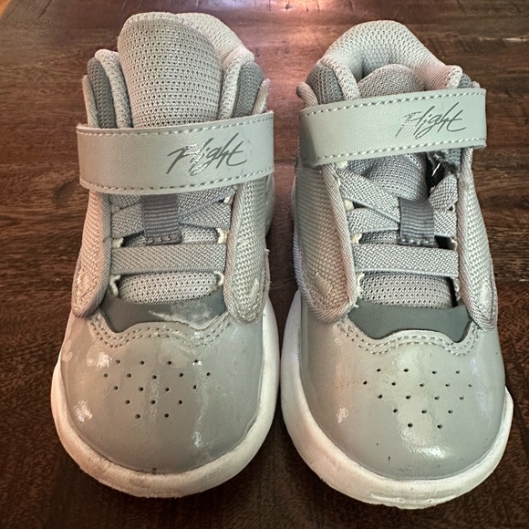 Jordan Flight - Picture 3 of 9